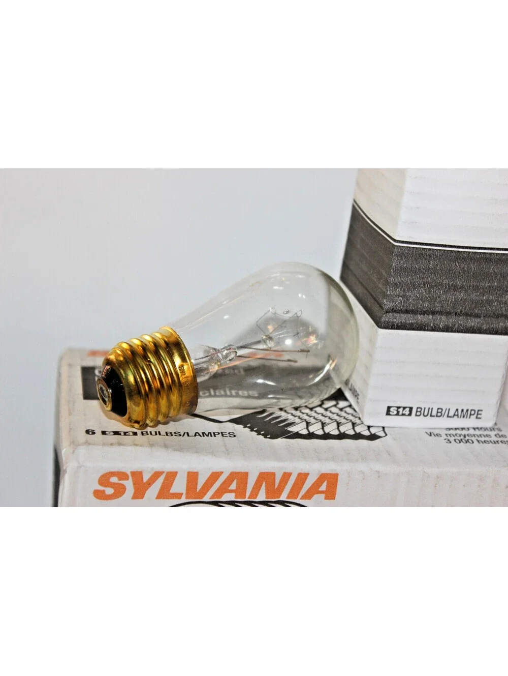 12 Lot Sylvania S 14 Clear Ruggedized Light Bulbs 11 Watts 130V 3000 Hrs